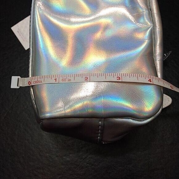 OMG shimmery unicorn makeup bag - Picture 5 of 7